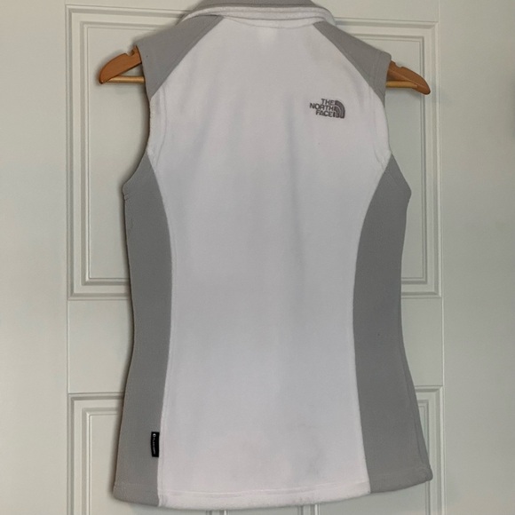 The North Face Vest Women’s XS White Light Gray Fleece Flashdry  Full Zip Logo - Picture 6 of 6